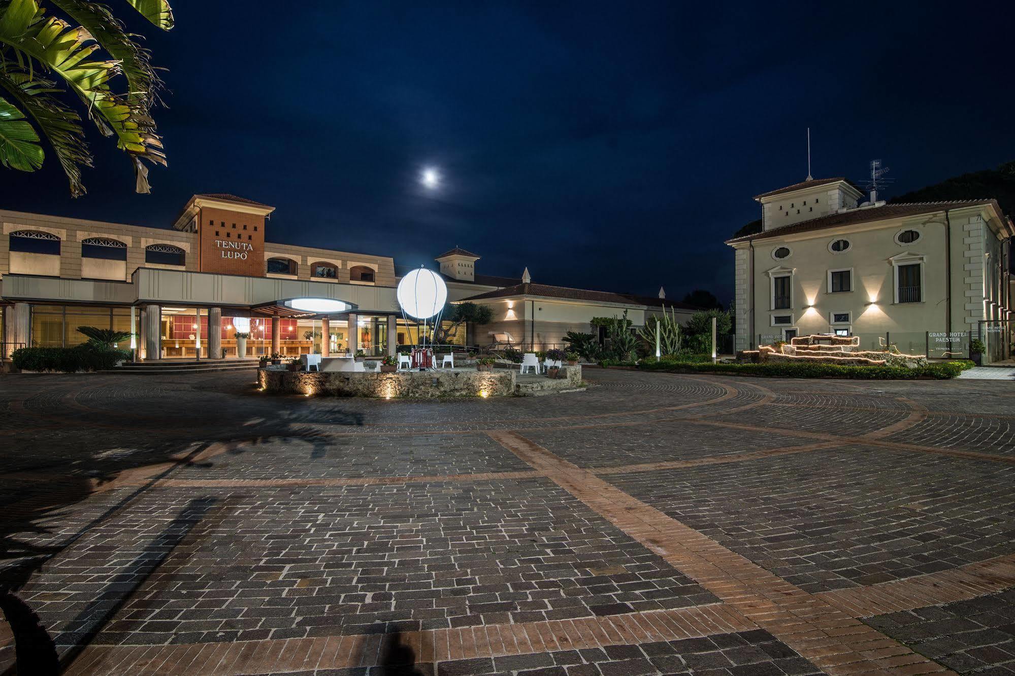 Hotel Grand Paestum